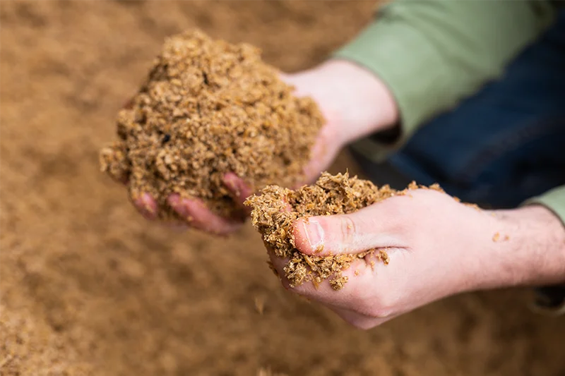 Creating feed mixtures of appropriate quality