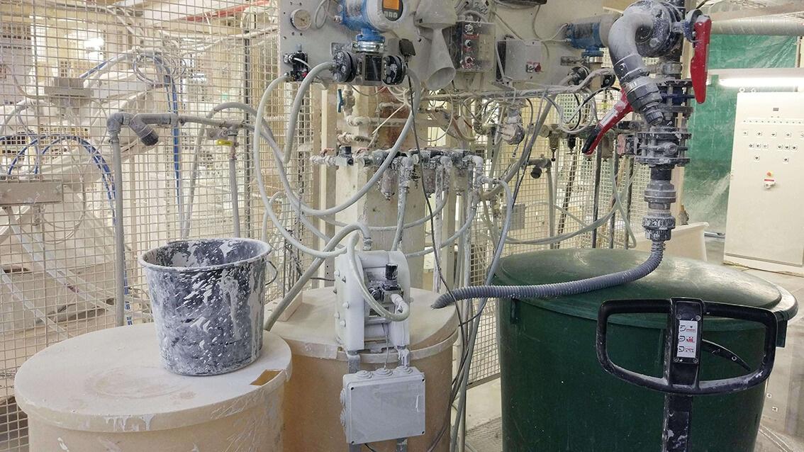 TC intelligent pump for ceramic industry