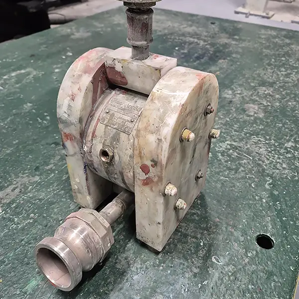 Pompa membranowa do farb - case study Crebonit