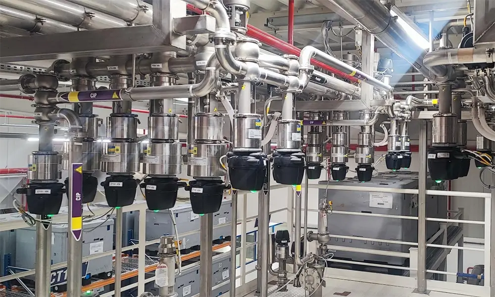 Valve service for the cosmetics industry