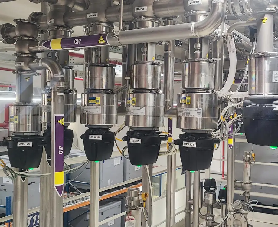 Valve service for the cosmetics industry