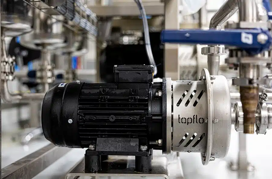 Pepsico-FritoLay-RF Tapflo CTX centrifugal pump on the edible oil dosing line